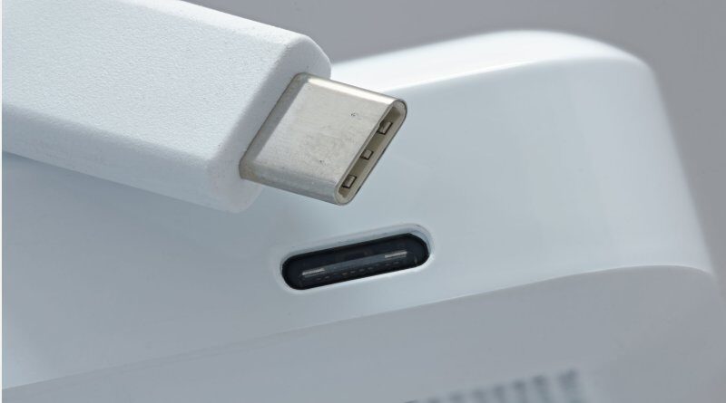 New Age Noticias - USB-C obligatorio para celulares inteligentes